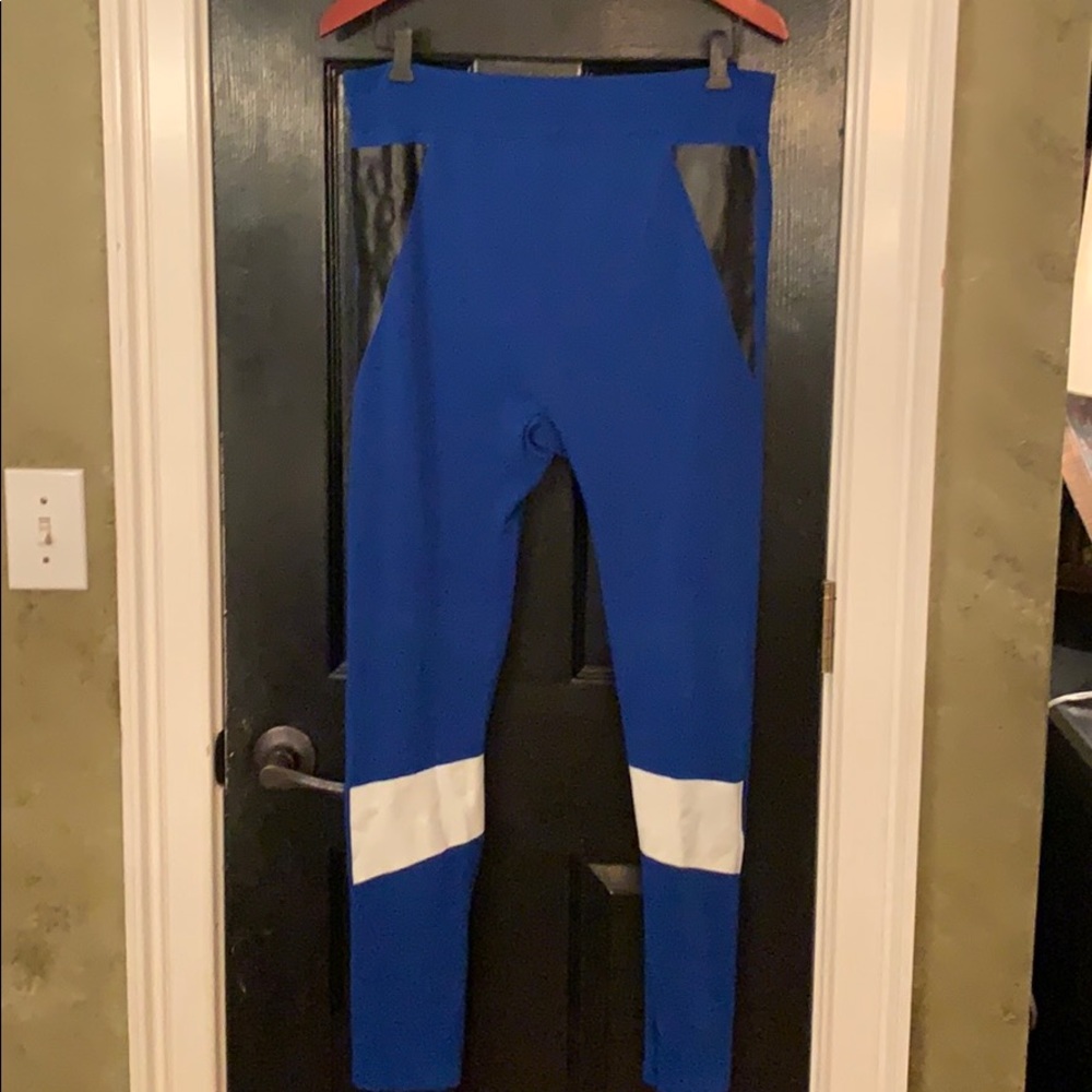 Just One blue leggings 2X 3X - Picture 3 of 4